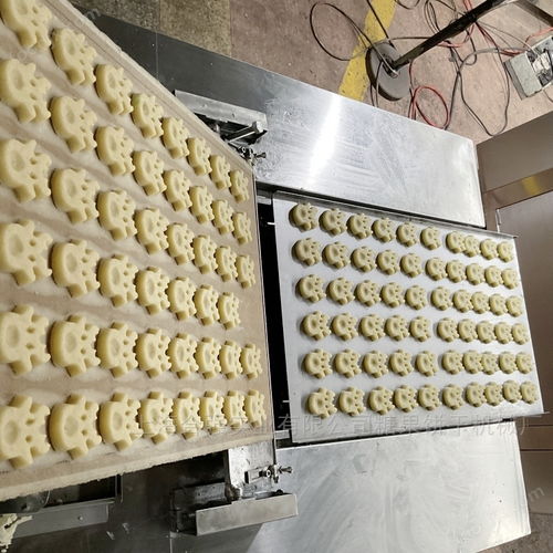 創(chuàng)新融合 全自動餅干果醬澆注機與餅干成型果醬連體機在酒類經(jīng)營中的多元化應(yīng)用